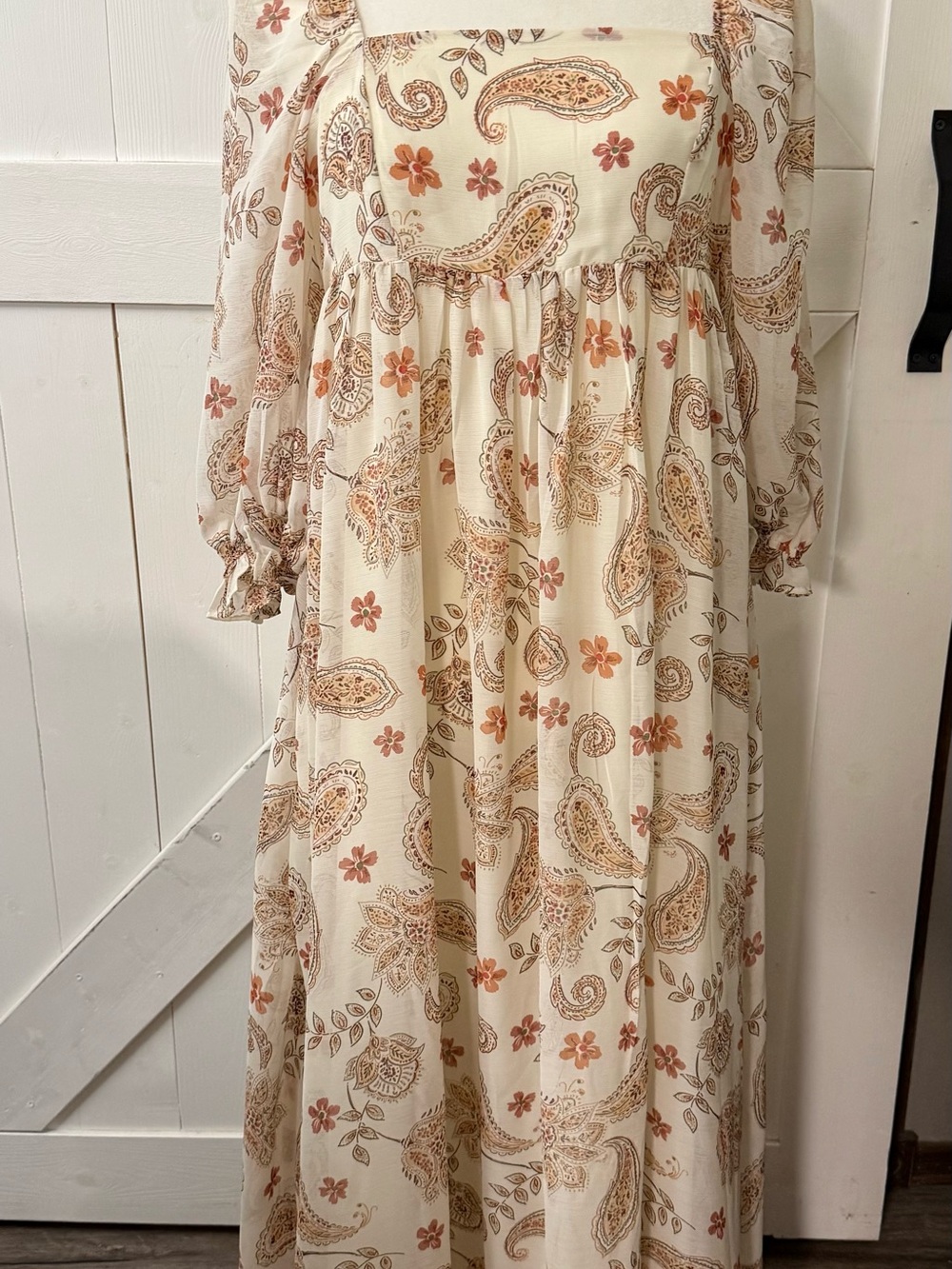 Storia Cream Paisley & Floral Maxi Dress
